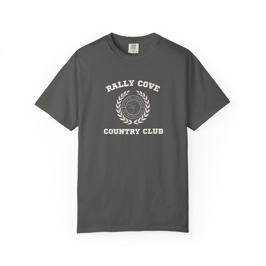 Pepper t-shirt with Rally Cove Country Club text in white